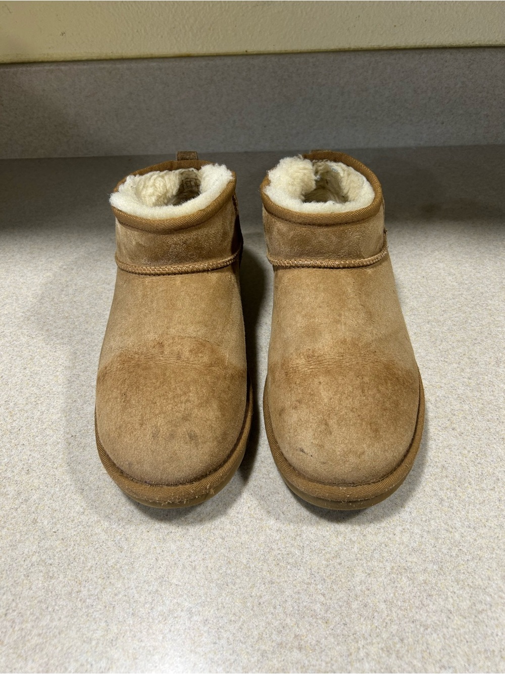 UGG Classic Ultra Mini Boot Chestnut US Size 10 Preppy School Fall Cozy Comfort